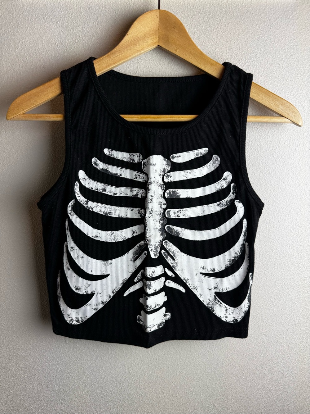 Black Skeleton Print Crop Tank Top - Women